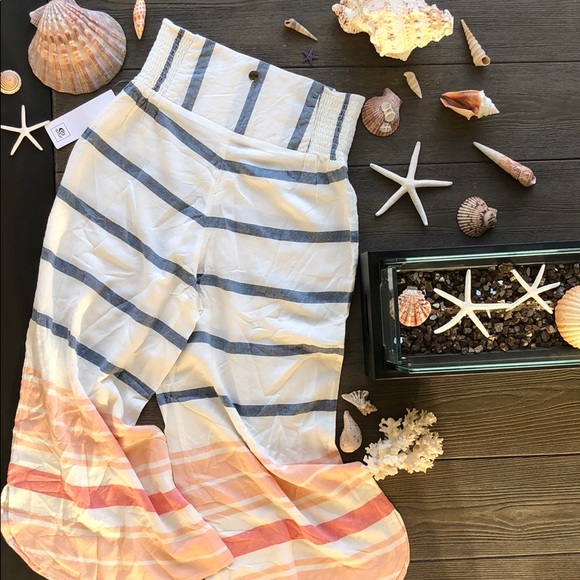 🌴🌼RIP CURL- STRIPED CROP PANTS🌼🌴 - Picture 5 of 7